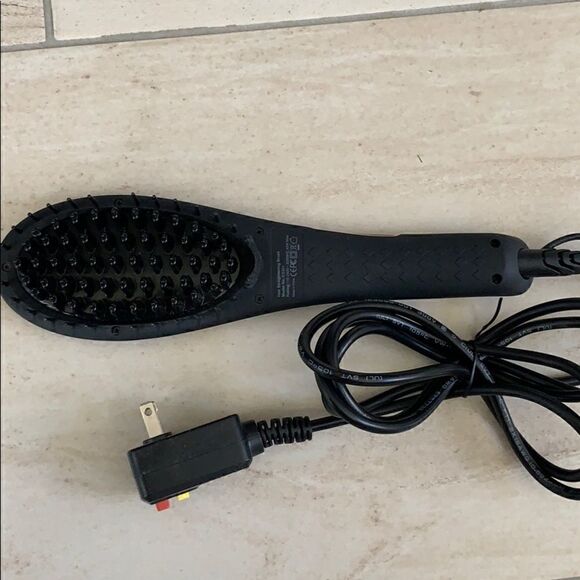 Foxybae  ROSE GOLD STRAIGHTENING BRUSH - Picture 3 of 5